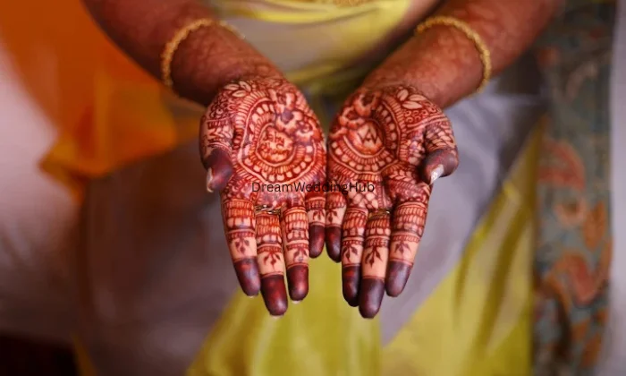 Pondicherry mehendi artist